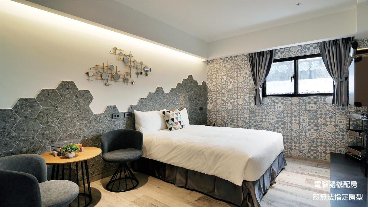 K Hotel - Yizhong Taichung Dış mekan fotoğraf