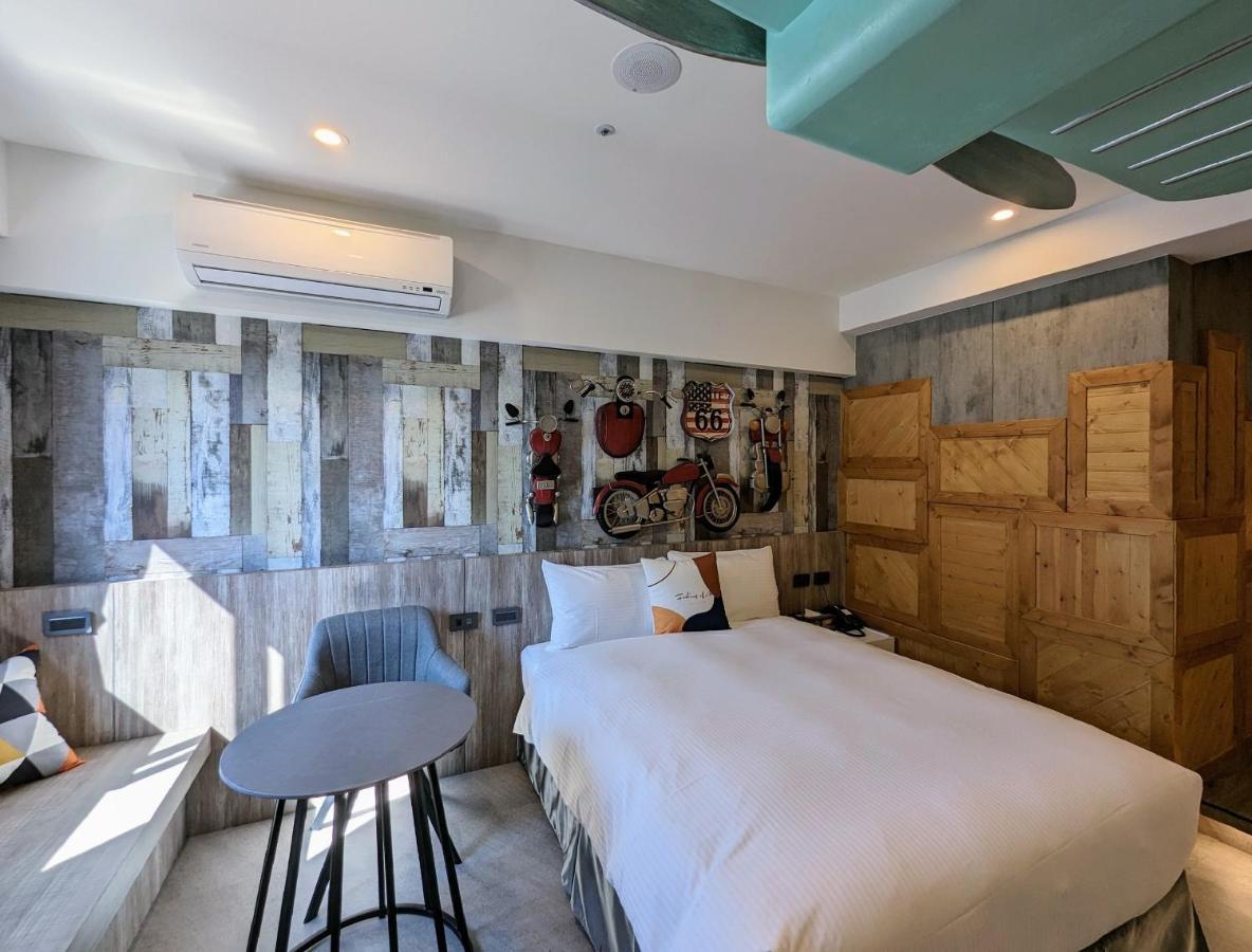 K Hotel - Yizhong Taichung Dış mekan fotoğraf