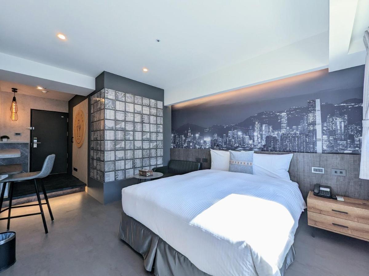 K Hotel - Yizhong Taichung Dış mekan fotoğraf